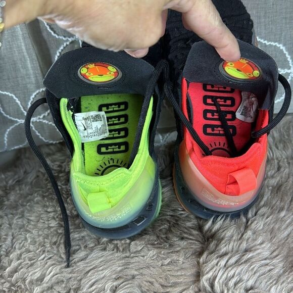 (E) Nike LeBron 18 GS Big Kids' Shoes Black Crimson Volt CW2760-009 Size 4 Y - Picture 5 of 14